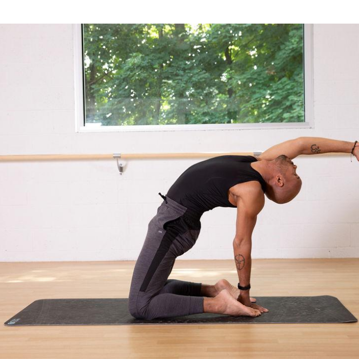 PAD CALM Black  Mini esterilla de yoga para reforzar apoyos – Yogimi